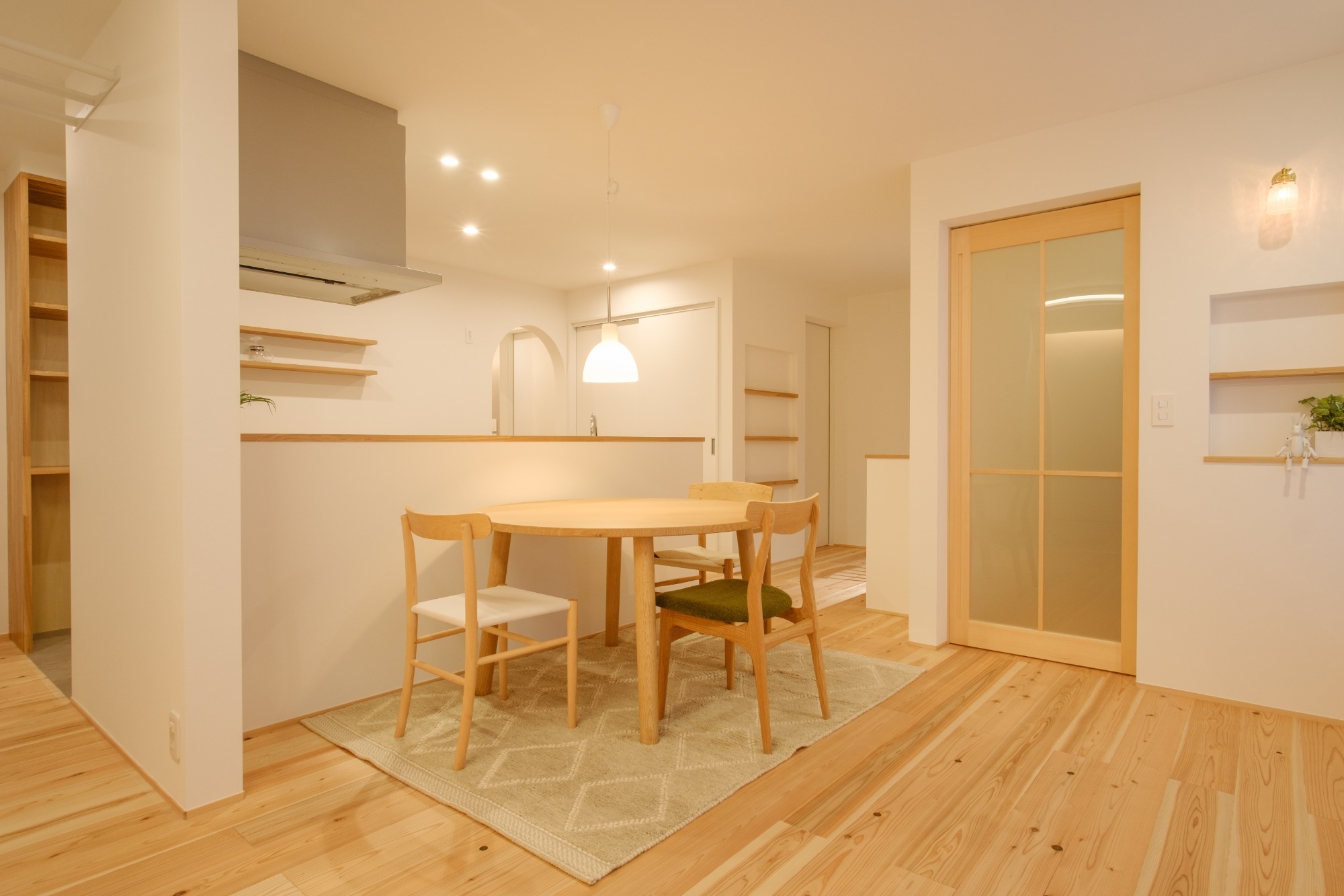 小山の家